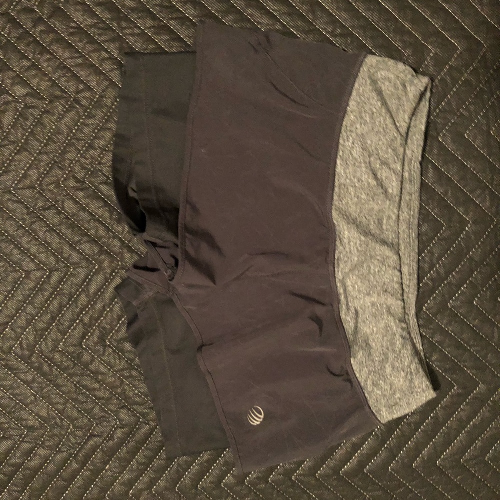 Women’s MPG workout shorts